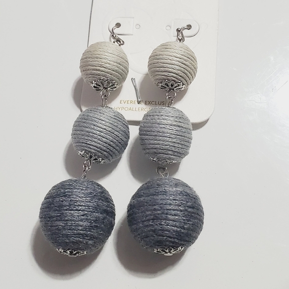 Colorful Triple Thread Ball Dangle Drop Earrings for Women Boho Multiple Ball.🌴 - Picture 2 of 6